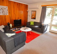 Cedar Holiday Units - Apartment 4 - Accommodation Redcliffe