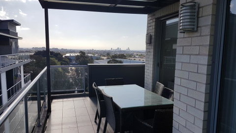 Centenary Park Apartments - Accommodation Redcliffe 2
