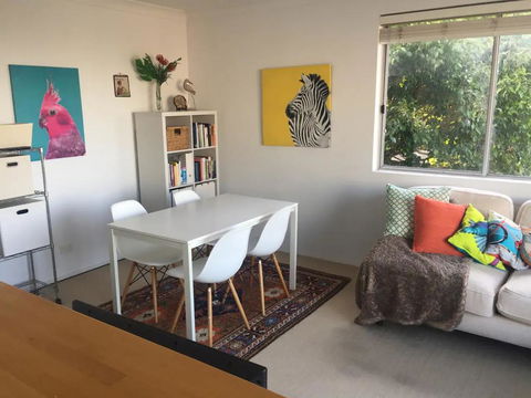 Centennial Park 1 Bedroom Apartment - Accommodation Redcliffe 0
