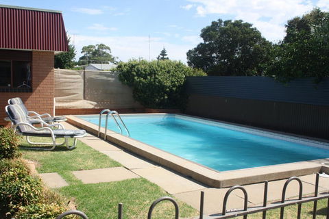 Century Motor Inn - Accommodation Redcliffe 1