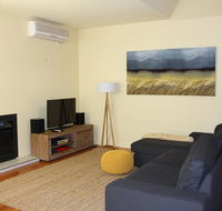 Charbella - Accommodation Redcliffe