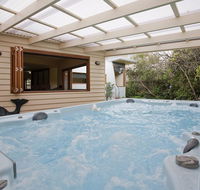 Charles Central Oasis 8 - Accommodation Redcliffe