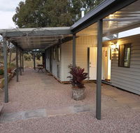 Charolais Cottage - Accommodation Redcliffe