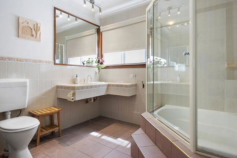 Cheero Cottage - Accommodation Redcliffe 3