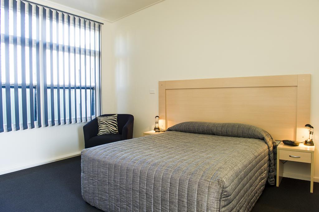 Young NSW Accommodation Redcliffe