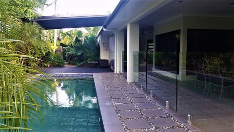 Chez Brolga - Accommodation Redcliffe 0