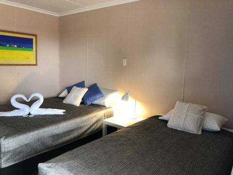 Childers Budget Accommodation - Accommodation Redcliffe 0