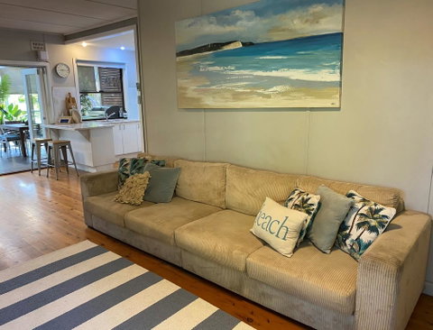 CHILL-OUT BEACH HOUSE @ FORSTER - Accommodation Redcliffe 2