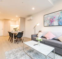Chloe Serviced Apartment 1 bedroom Family - Accommodation Redcliffe