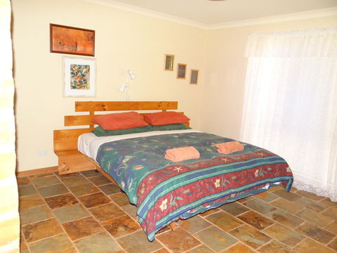 Cinnamon Coloureds Farm Cottages - Accommodation Redcliffe 2