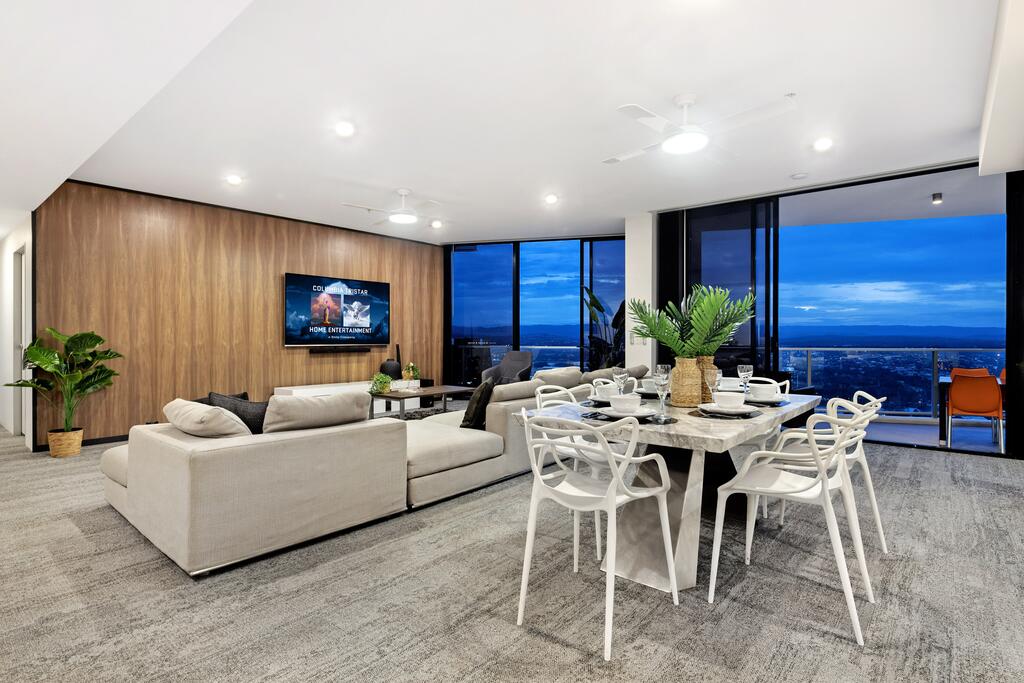 Surfers Paradise QLD Accommodation Redcliffe
