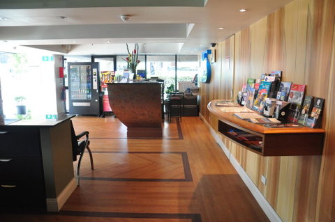 City Park Hotel - Accommodation Redcliffe 2