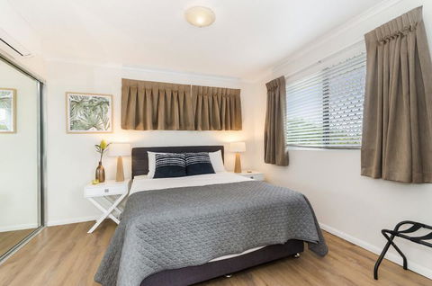 City Stadium Apartment On The Riverfront - Accommodation Redcliffe 2