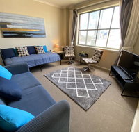 City Views Pool  Parking  Gym Darling Harbour Sydney Apartment Sleeps 5 - Accommodation Redcliffe
