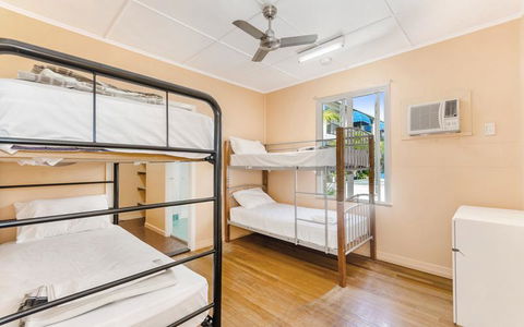 Civic Guesthouse - Accommodation Redcliffe 2