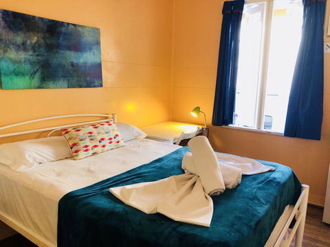 Civic Guesthouse - Accommodation Redcliffe 1
