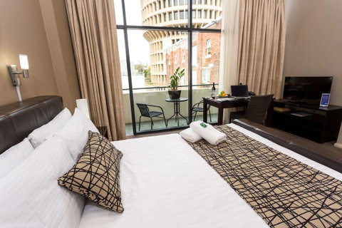 Clarendon Hotel - Accommodation Redcliffe 0
