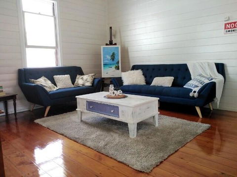 Classic Q'slander, Huge Deck, Pool, Cowboy Stadium - Accommodation Redcliffe 0
