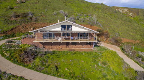 Cliffs End Beach Shack - 105 Gold Coast Drive, Carrickalinga - Accommodation Redcliffe 3