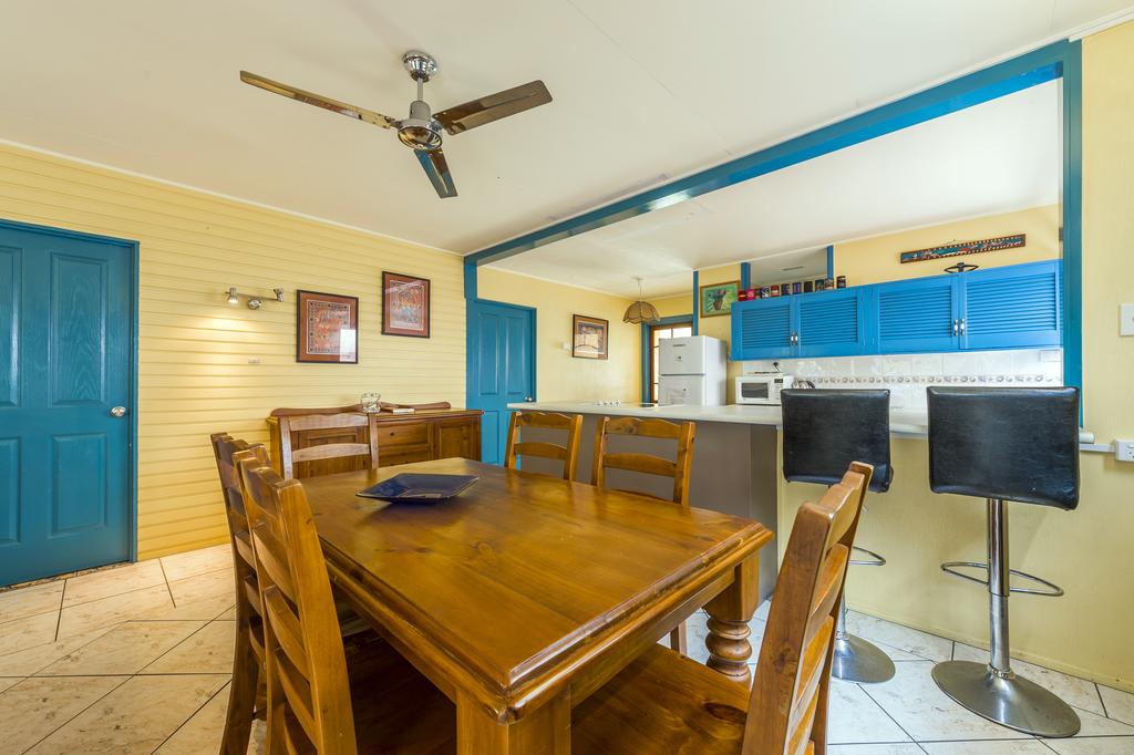 Ellis Beach QLD Accommodation Redcliffe