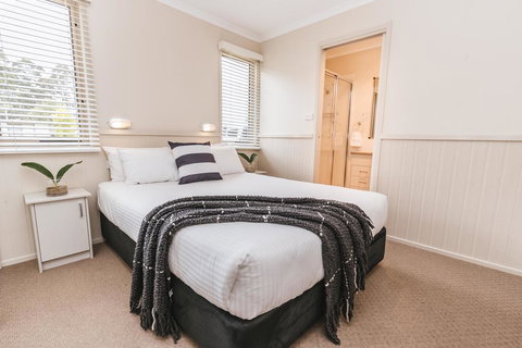 Clyde View Holiday Park - Accommodation Redcliffe 2