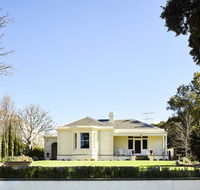 Clydesville - Accommodation Redcliffe