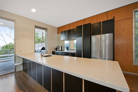 Coastal Break - Accommodation Redcliffe 2