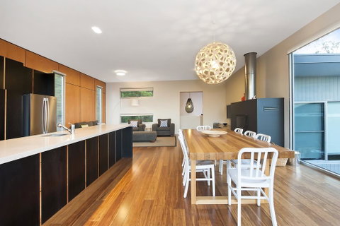 Coastal Break - Accommodation Redcliffe 1