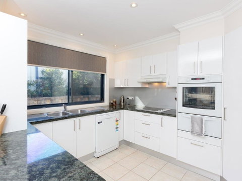 Coastal Haven @ Gerroa - Accommodation Redcliffe 3