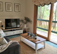 Cockatoo Cottages - Accommodation Redcliffe