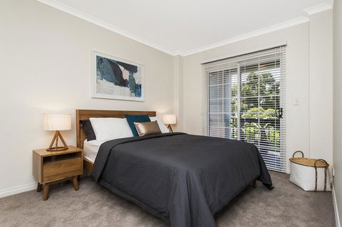 Colin Street Apartment - Accommodation Redcliffe 0