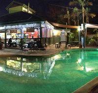Colonial Village Cabins Camping  Tours - Hervey Bay YHA - Accommodation Redcliffe