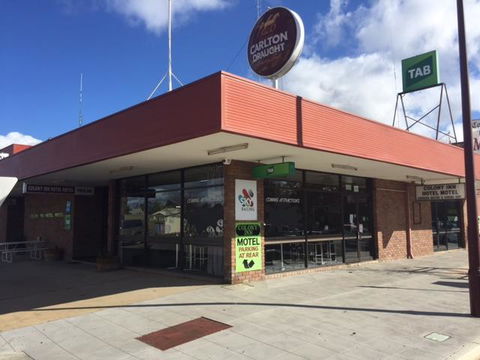 Colony Inn Hotel - Accommodation Redcliffe 0