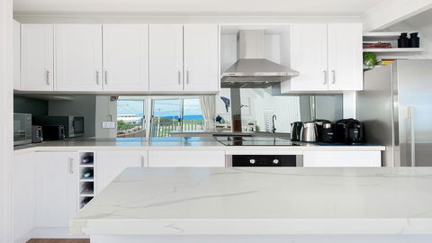 Combined Kingsley Beach House - Accommodation Redcliffe 1