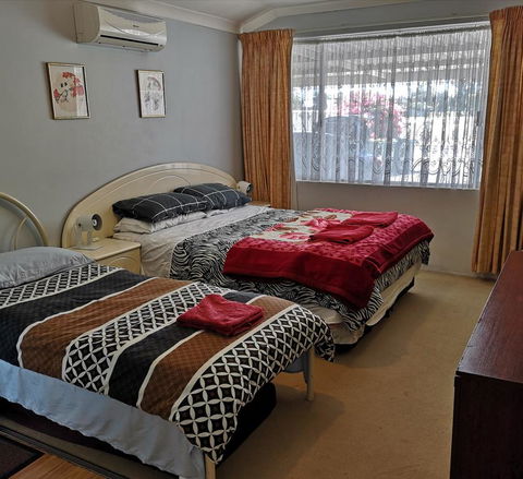Comfort Inn - Accommodation Redcliffe 0