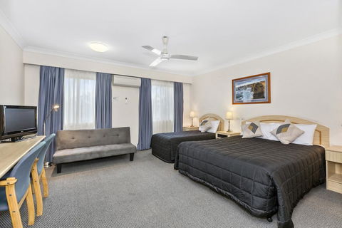 Comfort Inn Centrepoint Motel - Accommodation Redcliffe 2