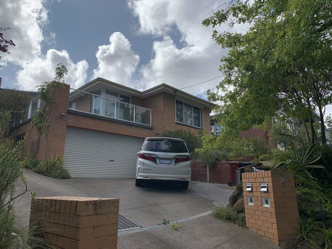 Comfortable Homestay - Accommodation Redcliffe 0