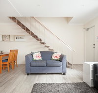 Comfy  Convenient  Homebush West 300 steps train - Accommodation Redcliffe