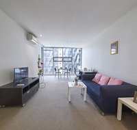 Convenient  Modern 1 Bed Apartment Docklands - Accommodation Redcliffe