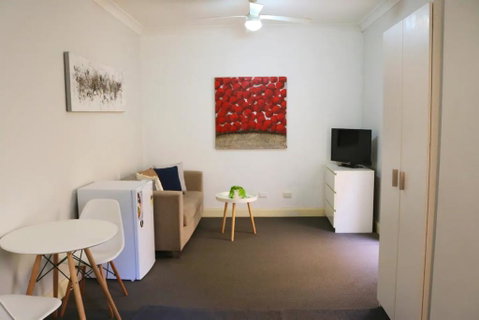 Convenient Studio In Kings Cross - Accommodation Redcliffe 3