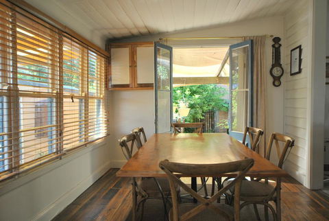 Cooma Cottage - Accommodation Redcliffe 2