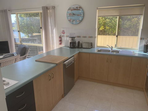 Coorong Getaways - Accommodation Redcliffe 2