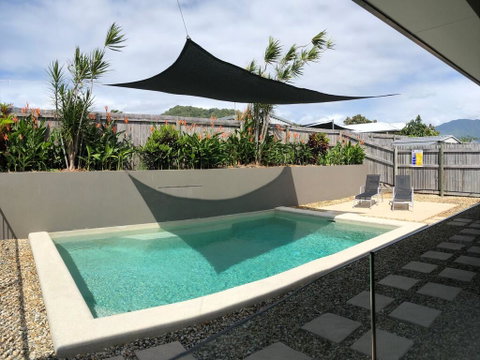 Cooya Beach - Ultimate Tropical Getaway - Accommodation Redcliffe 2