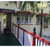 Coral Lodge Bed and Breakfast Inn - Accommodation Redcliffe