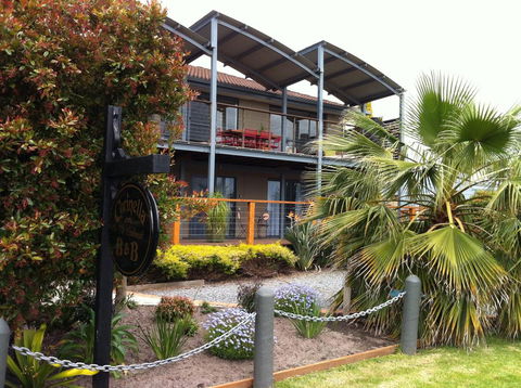 Corinella On The Esplanade Bed & Breakfast - Accommodation Redcliffe 0