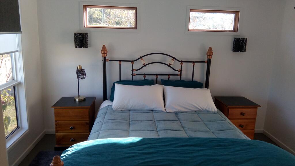 Findon Creek ACT Accommodation Redcliffe