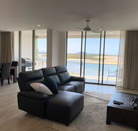 Cosmopolitan Exclusive Rental Apartments - Accommodation Redcliffe