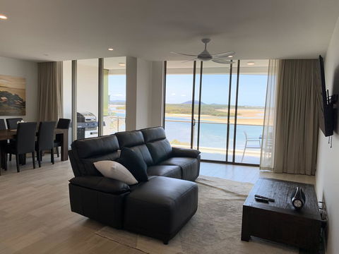 Cosmopolitan Exclusive Rental Apartments - Accommodation Redcliffe 0