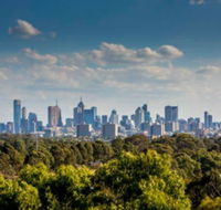 Cosy 1 Bedroom Apartment in Trendy Northcote - Accommodation Redcliffe