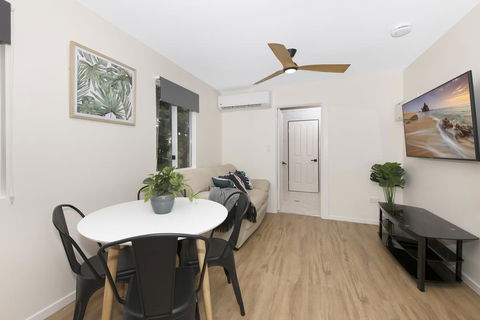 Cosy 2 Bedroom Home - Accommodation Redcliffe 3